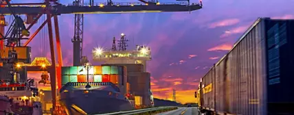 火车，卡车，和轮船