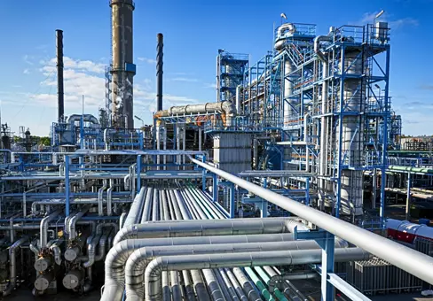 oil plant pipelines 