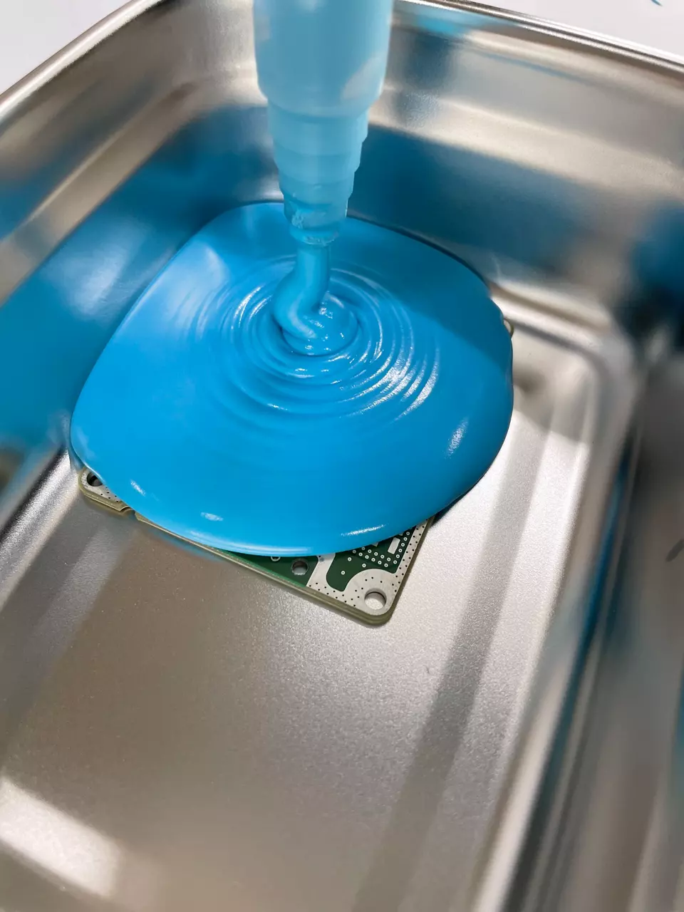 DOWSIL™ TC-6015 导热密封剂